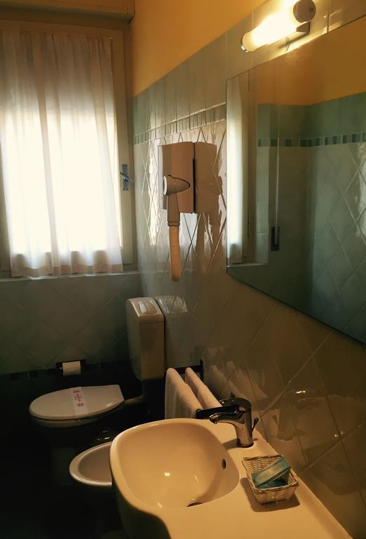Hotel Helvetia Milano Marittima Exteriör bild