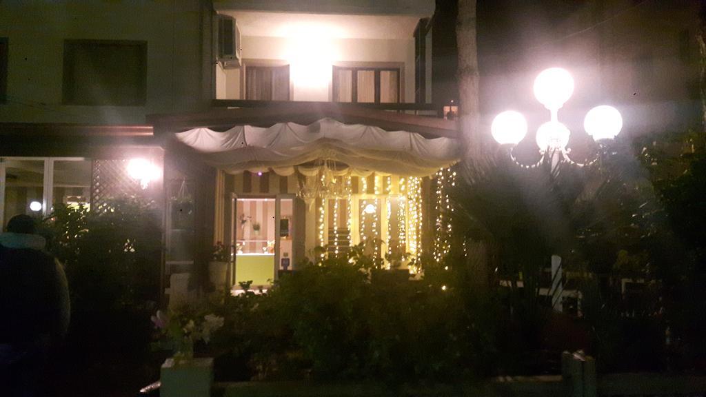 Hotel Helvetia Milano Marittima Exteriör bild