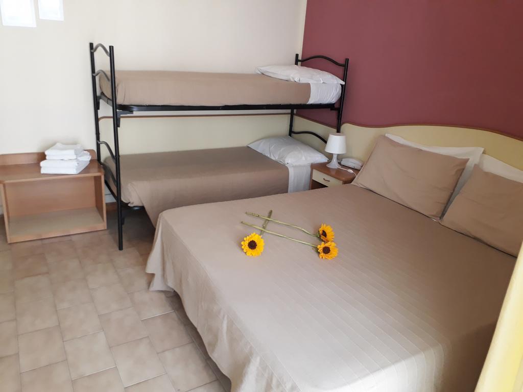 Hotel Helvetia Milano Marittima Exteriör bild
