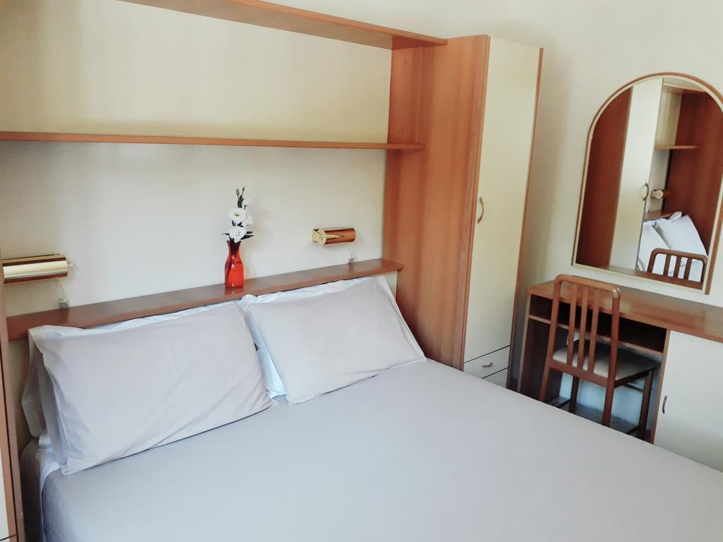 Hotel Helvetia Milano Marittima Exteriör bild