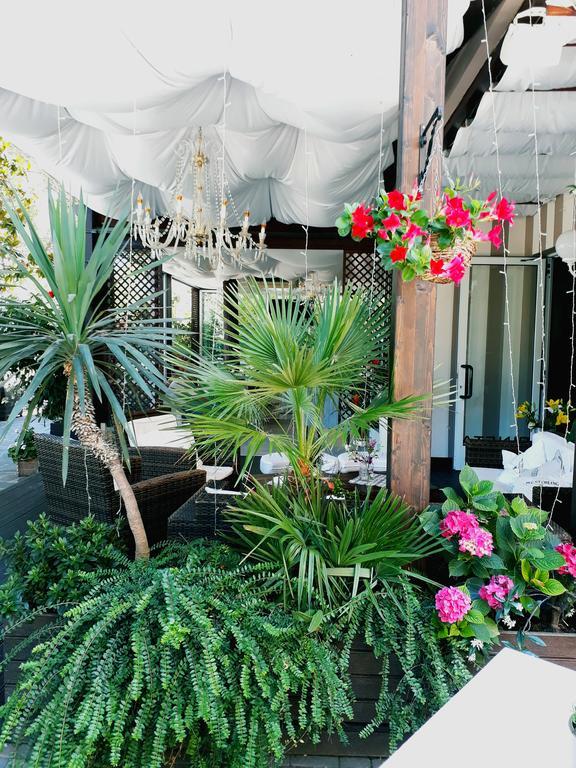 Hotel Helvetia Milano Marittima Exteriör bild